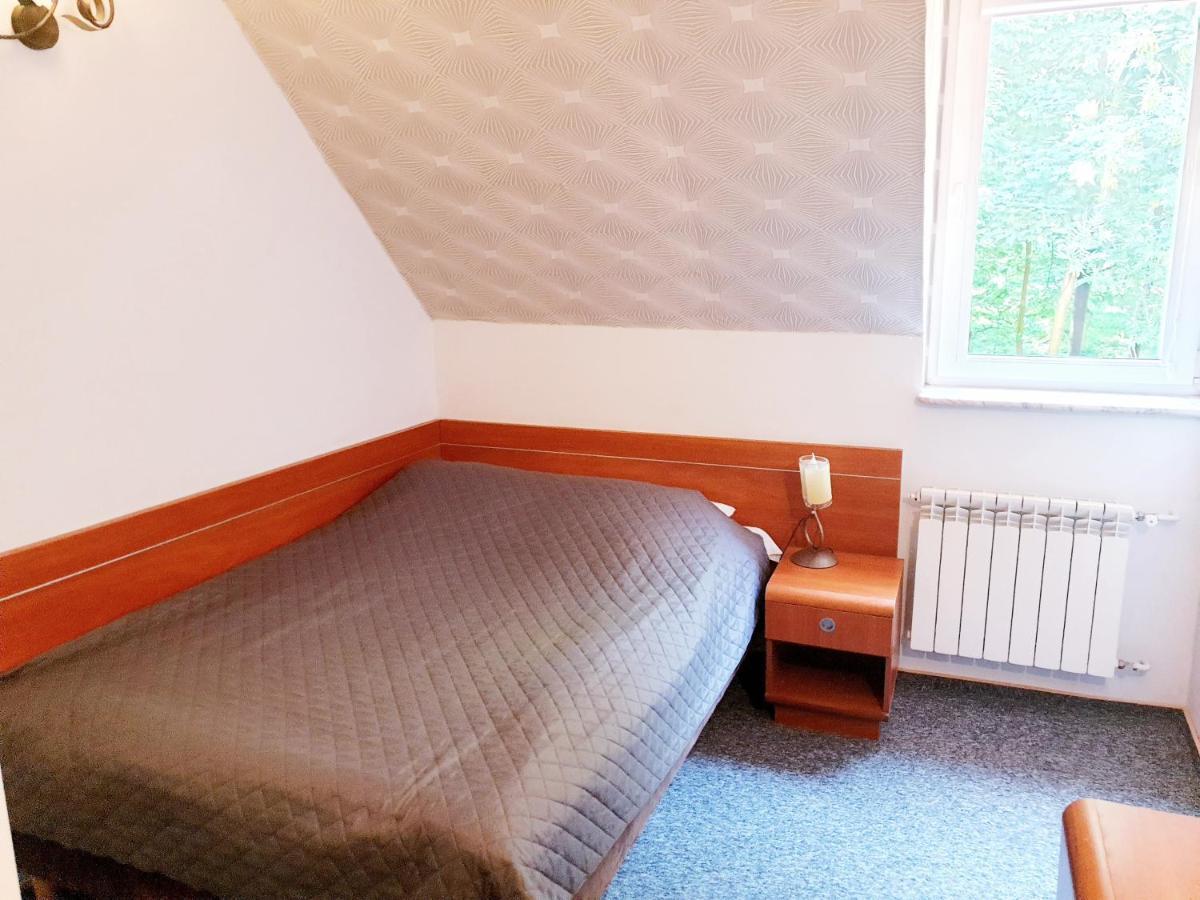 Hotel Magnat Ostrowiec Świętokrzyski Esterno foto